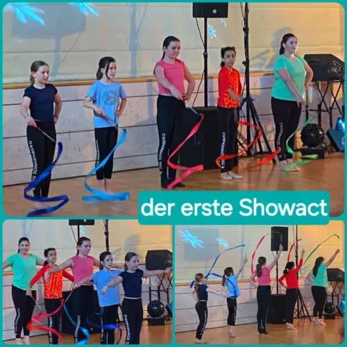 Flaggen, Showtanz, Tanzvorführung, Kinder, Sport, TSG Sonnenberg, Kinderturnen, Vereinsfest, Showact, Turnverein, Bewegung, Kinderperformance, Sportverein, Tanzshow, Dance, Kinderveranstaltung, Sportclub, Fitness, Kinderfitness, Turnshow.